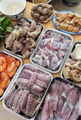 Menu Bún Hải Sản 77 Có Gì Mà Khiến Du Khách "Mê Mệt" Đến Vậy?